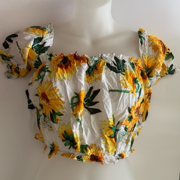 CYN By Cynthia Mehra Sunflower Hawaiian Crop Tops Set Of 2 Size S - Picture 2 of 8